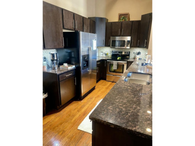 Executive unit ready for someone who's ready to enjoy all