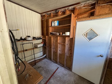 Welcome to this lovely 3-bedroom/2-bath manufactured home, just