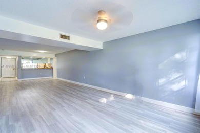 The community offers a breathtaking views of the canal and