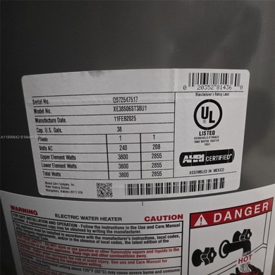 The community offers a breathtaking views of the canal and