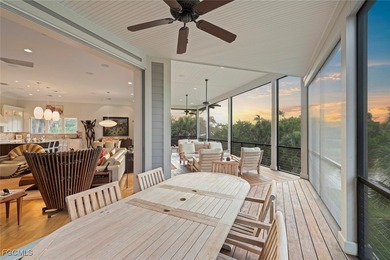 Magnificent Near-Beach Residence with Gulf-View Rooftop Deck