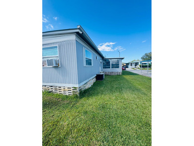 Beautiful 2 Bedroom, 1 Bath Home - Lakeland, Florida  This