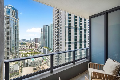 By combining the local atmosphere of a homestay with the service