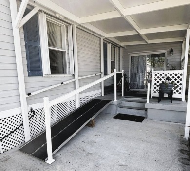 THIS MANUFACTURED HOME IS ELIGIBLE FOR FINANCING! Turn-key ready