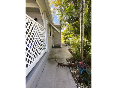 THIS MANUFACTURED HOME IS ELIGIBLE FOR FINANCING! Turn-key ready