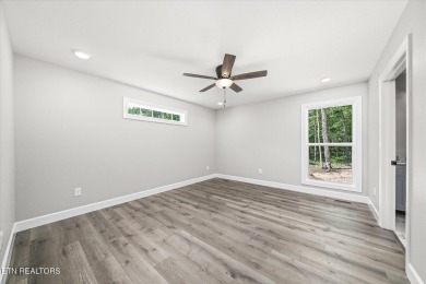 New Construction in Lake Tansi - Just Minutes to Town! Move-in