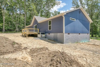 New Construction in Lake Tansi - Just Minutes to Town! Move-in