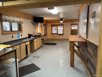 Business opportunity in the Eastern Upper Peninsula. This Store