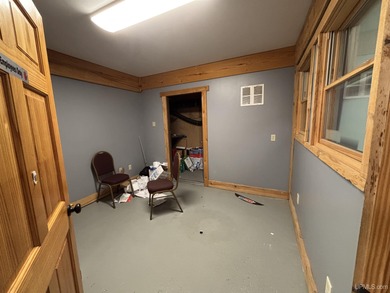 Business opportunity in the Eastern Upper Peninsula. This Store