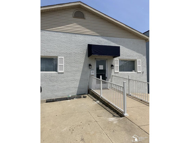 A free standing block building. Newer furnace,windows &