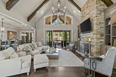 Fantastic Inside the Gates location, near the Ritz Carlton Lake