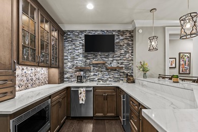 Fantastic Inside the Gates location, near the Ritz Carlton Lake