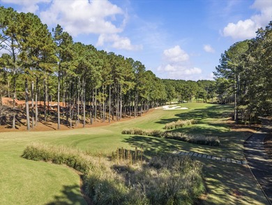 Fantastic Inside the Gates location, near the Ritz Carlton Lake