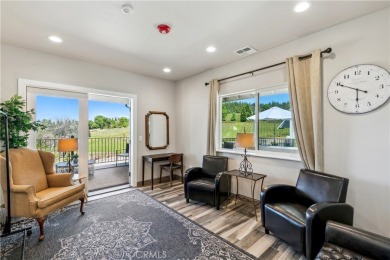 Discover a stunning 10 acre winery estate in the heart of Apple