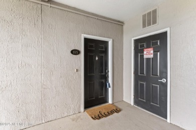 Unbelievable Deal!! Don't miss this TURN KEY Cutie! This