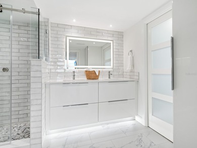 Experience the ultimate in Siesta Key beachfront living