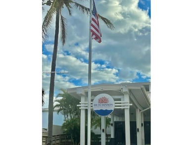 Beautiful 2 bedroom, 2 bath, furnished condo Split floor plan