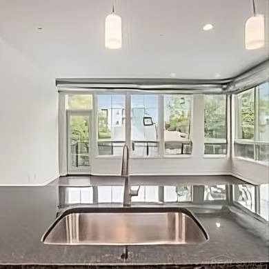 Enjoy this urban space in one of the best locations in downtown