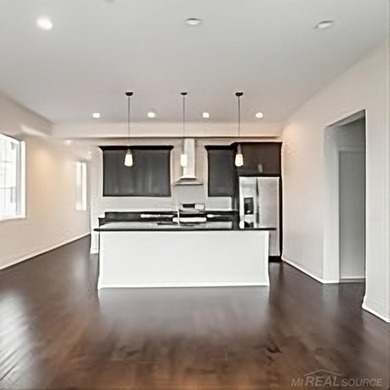 Enjoy this urban space in one of the best locations in downtown