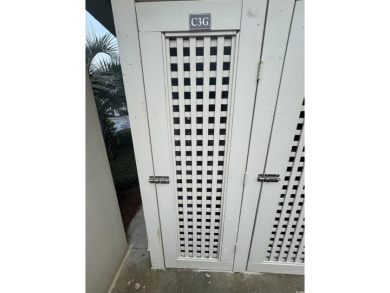 Well maintained and updated 4 bedroom & 3 full bathroom, end