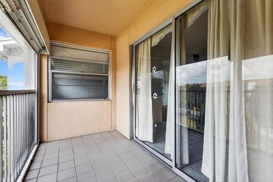 Beautiful 2 bedroom, 1.5 bath Oleander Model in the desirable