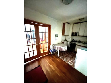 Charming & Spacious 500 Sq.Ft. Studio Coop in Prime Ocean