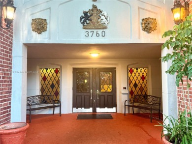 Beautiful 1 bed / 1.5 bath condo located on the 3rd floor of a