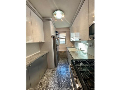 Brighton Beach 
Trump Village Section 3
Spacious Two-Bedroom