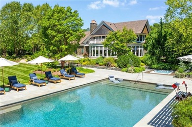 *Sprawling Oaks,* an incomparable trophy estate and seven acre