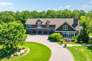 *Sprawling Oaks,* an incomparable trophy estate and seven acre