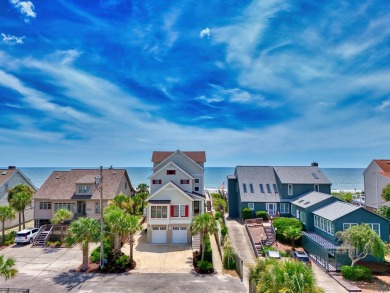 Wake up to a beautiful sunrise over the ocean.  Plenty of room