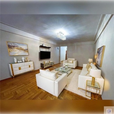 Heart of Brighton Beach, large 3 bedroom on Ocean Block