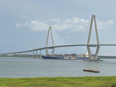 Welcome to 221 S Plaza Ct. located in the exquisite Renaissance