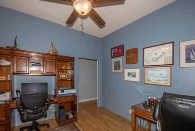 Let the sounds of the river soothe you! One level, easy living