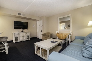 Full 1BR suite, w/ separate bedroom w/ a king bed, living room