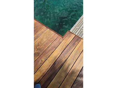 DEEDED BOAT DOCK INCLUDED UP TO 50FT. NEAR HAULOVER INLET- Canal