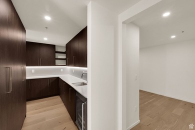 American Towers Executive Luxury Suite. Experience the pinnacle