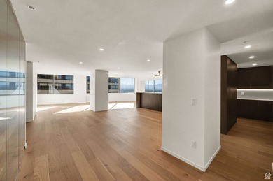 American Towers Executive Luxury Suite. Experience the pinnacle