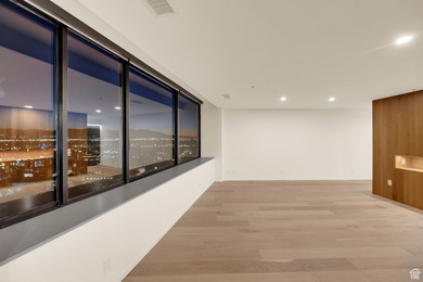 American Towers Executive Luxury Suite. Experience the pinnacle