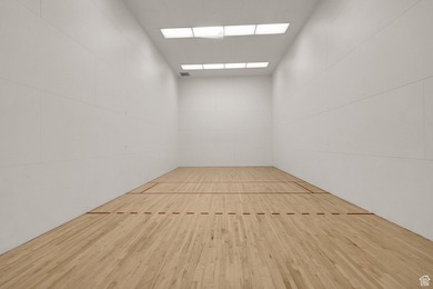 American Towers Executive Luxury Suite. Experience the pinnacle