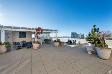 American Towers Executive Luxury Suite. Experience the pinnacle