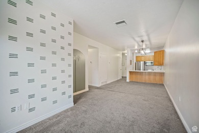 PRICED TO SELL! HIGHLY MOTIVATED SELLER!! Amazingly conveniently