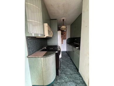 NOTE: PICTURES ARE STAGED

Exceptional value for a high-floor