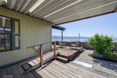 Charming Home in Desirable Senior Community. Nestled in the