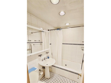 Welcome to the most desirable coop building in Sheepshead Bay