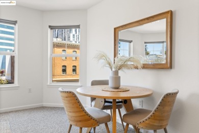 Hello, Downtown Oakland! 555 10th St #315 is a perfectly
