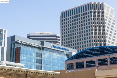 Hello, Downtown Oakland! 555 10th St #315 is a perfectly