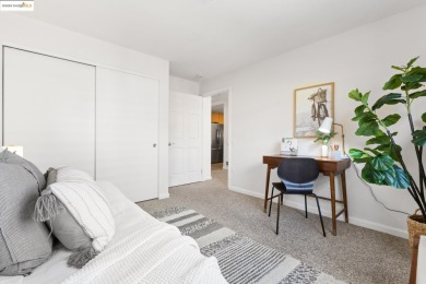 Hello, Downtown Oakland! 555 10th St #315 is a perfectly