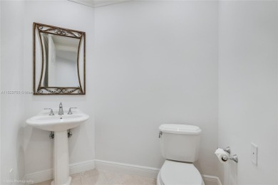 Wonderful condo in Exclusive guard-gated community of Deering