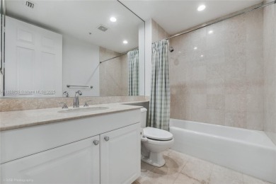 Wonderful condo in Exclusive guard-gated community of Deering